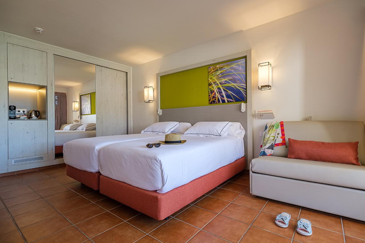 Oassium Hotel At Estival Park La Pineda Εξωτερικό φωτογραφία